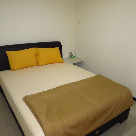 Budget Guest House Tunas Mandiri Jaya Malang Exterior foto