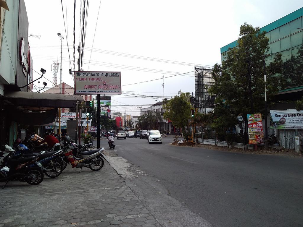 Budget Guest House Tunas Mandiri Jaya Malang Exterior foto